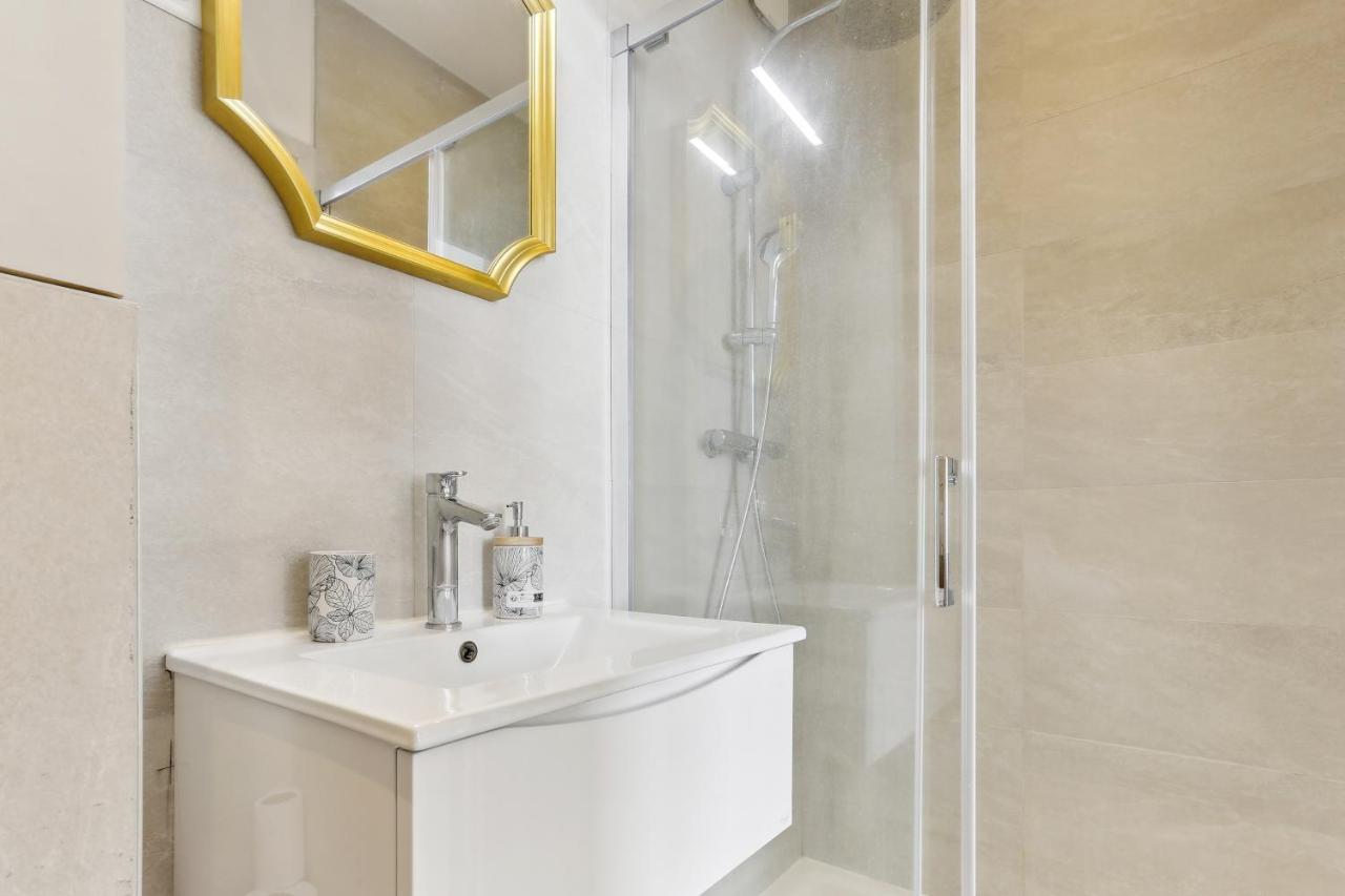 Cosy Studio - Coeur De Versailles Apartment Exterior photo